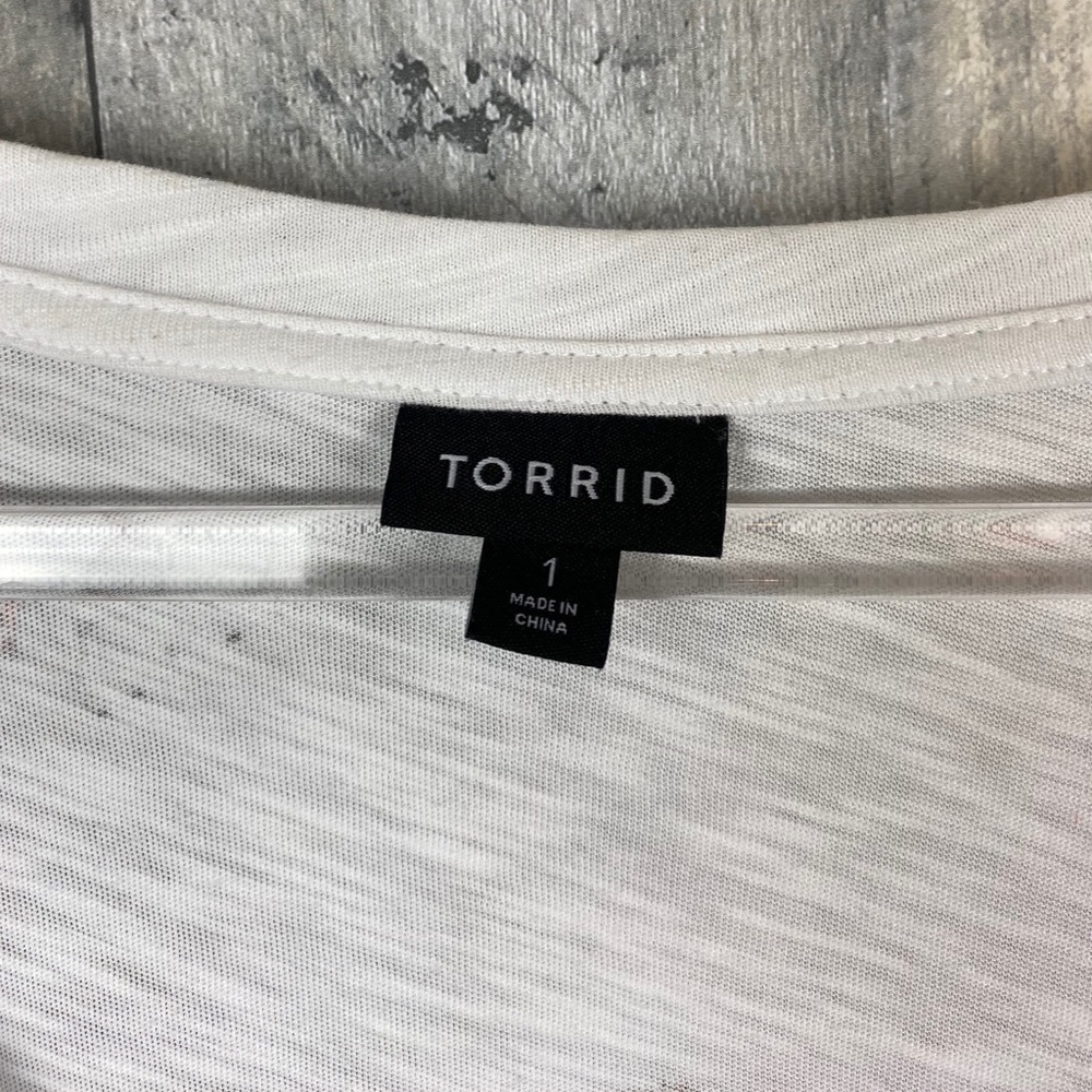 Torrid White Unicorn Classic Pocket Tee Size 1 - Picture 7 of 8